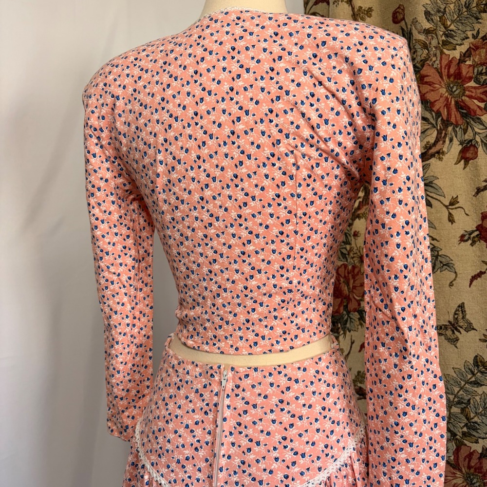 Vintage RAMPAGE Pink Floral Skirt with dainty print and lace detailing - Picture 5 of 16
